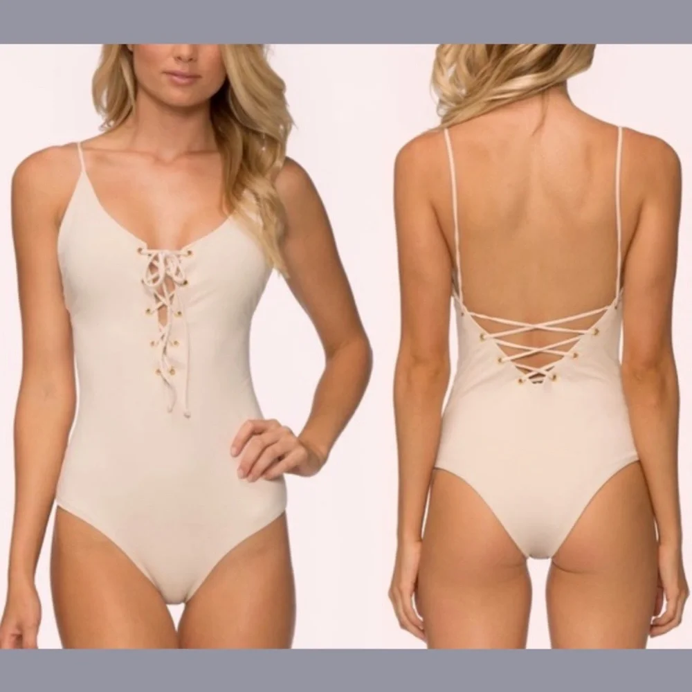 NWT TAVIK [ Small ] Monahan Lace Up One Piece Swimsuit in‎ Seashell
